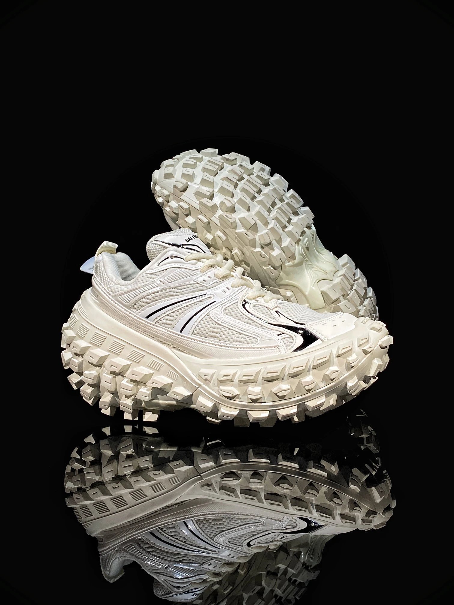 BALENCIAGA Runner Shoes-3