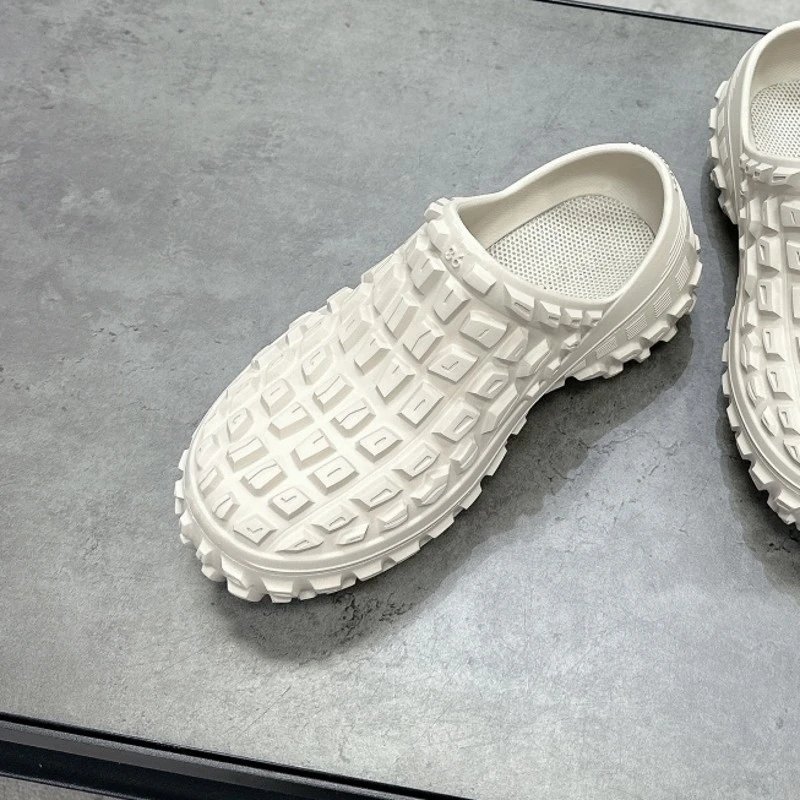 BALENCIAGA DEF