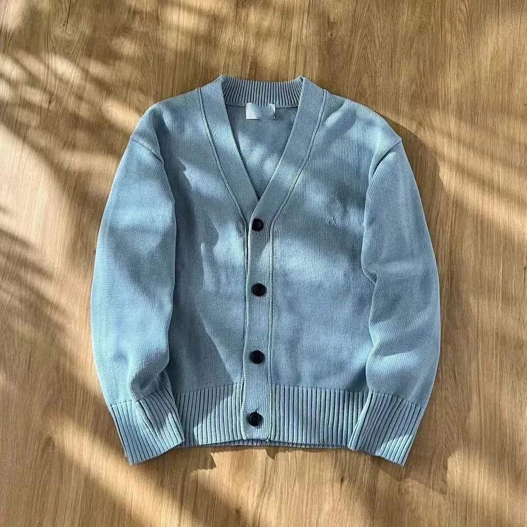 Amri  sweater