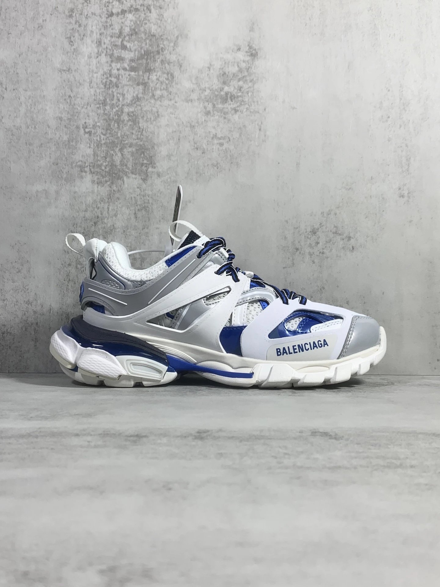 BALENCIAGA Maille WalK-1