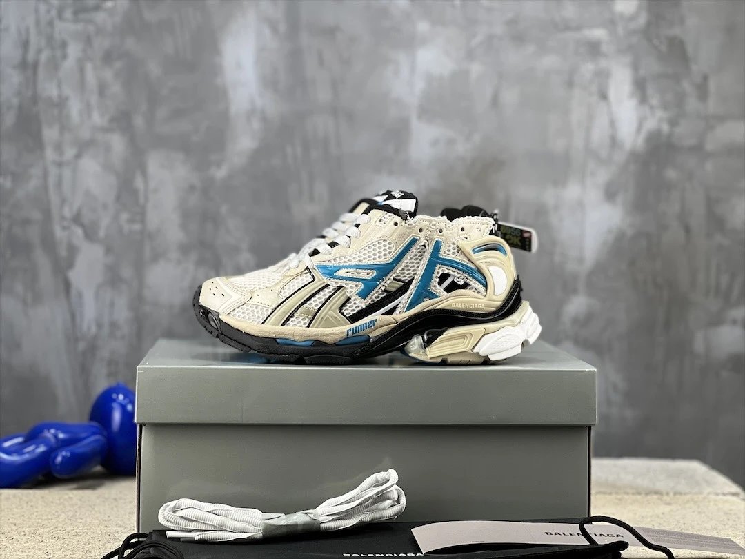 BALENCIAGA Runner Shoes-5 （Great）