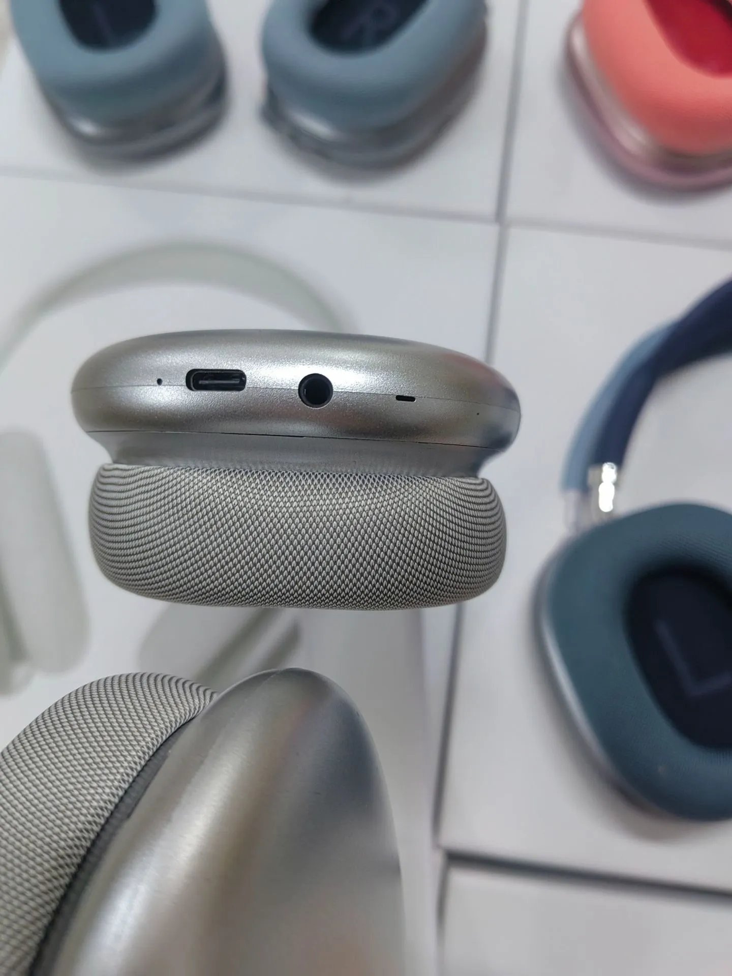 Apple Air earphone