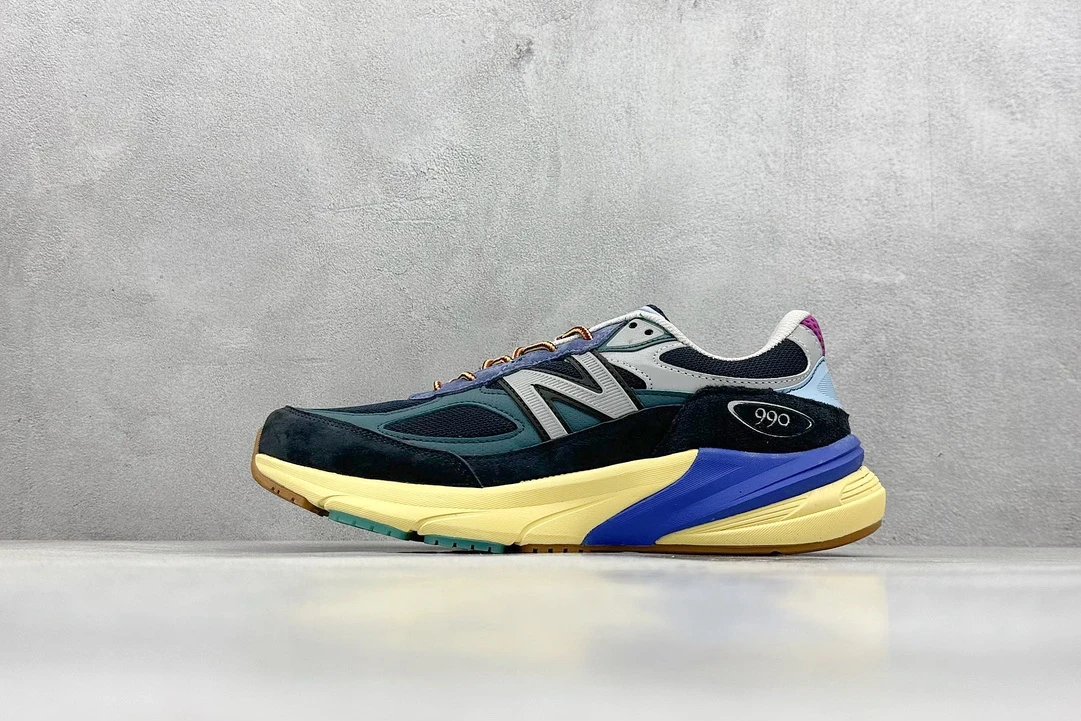 NBalce 990 Shoes