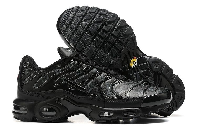 Nike Air Max Plus Shoes