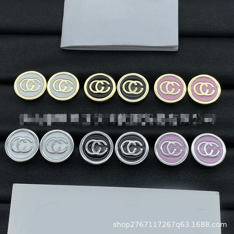 Gucci Gold GG Logo Metal Buttons Fashion Accessory