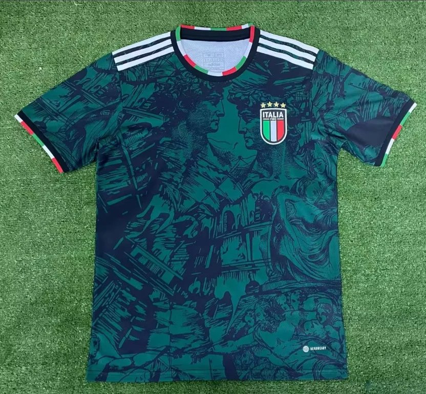 Italy pre-match training suit green