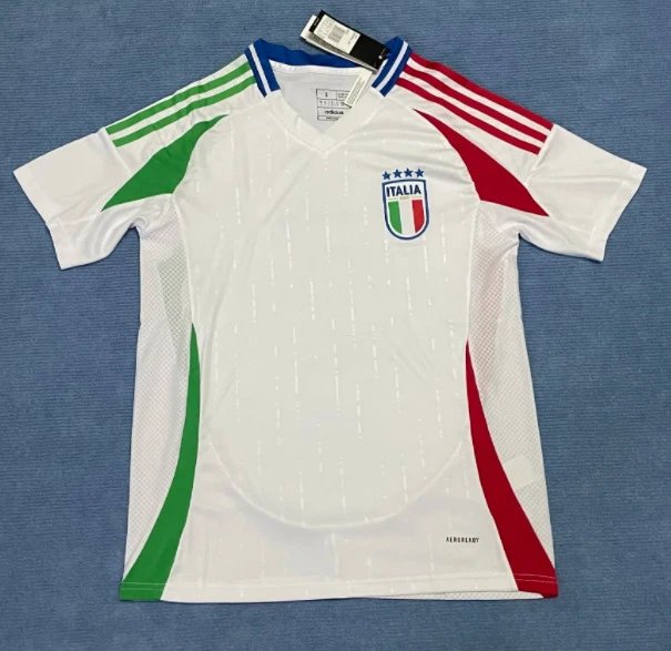24-25 Italy away
