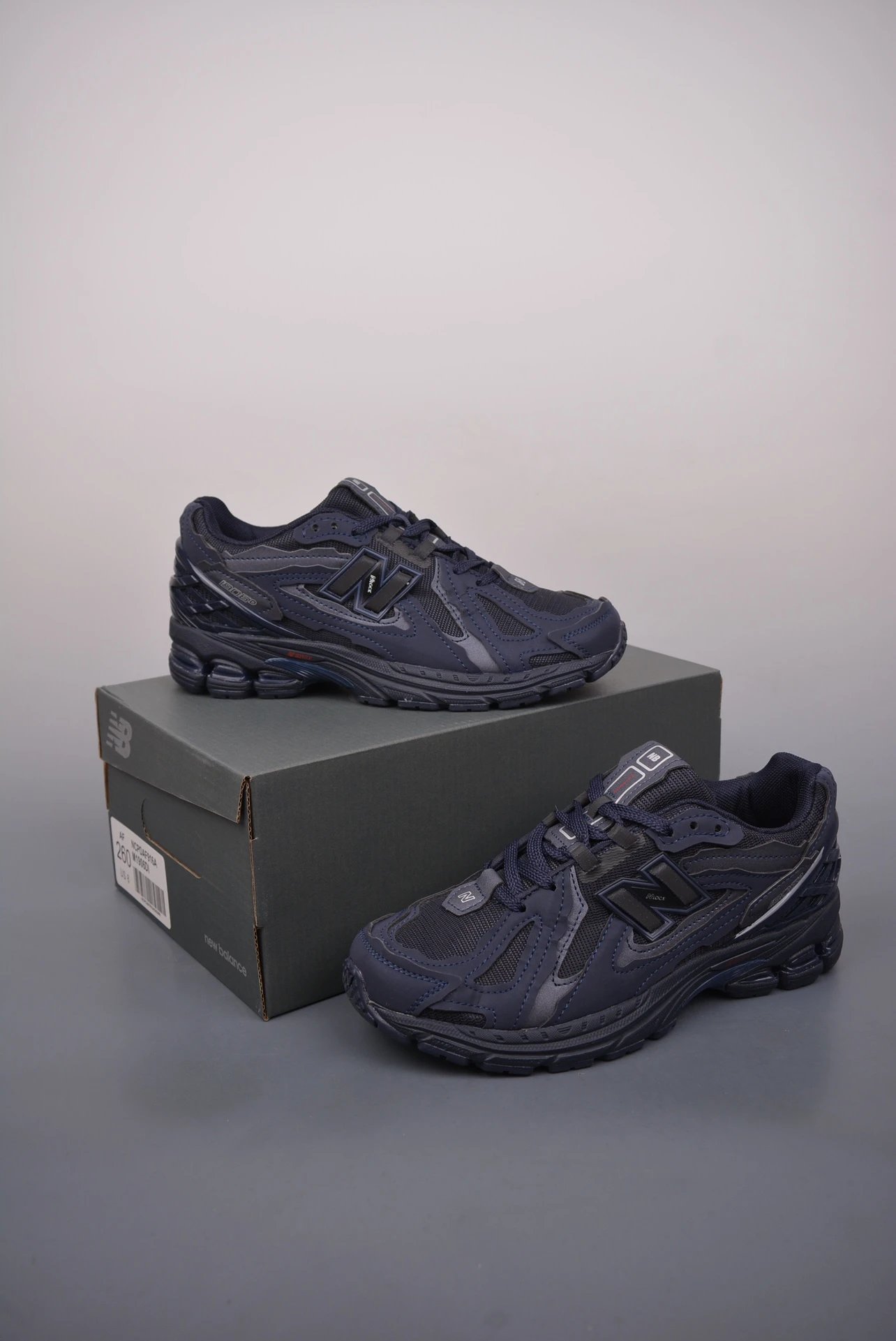 NBalce  M1906 Shoes