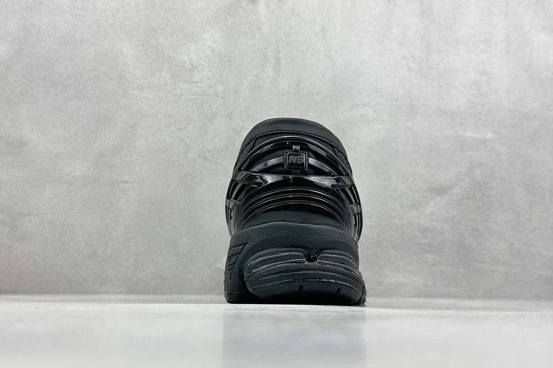 NBalce u1906 shoes