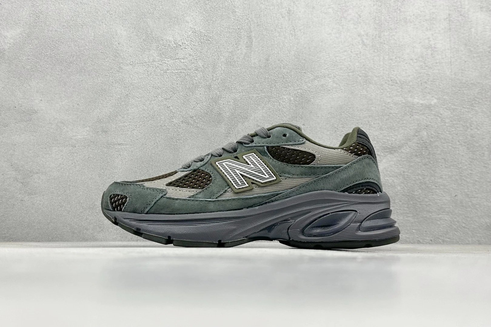 NBalce  2010Shoes