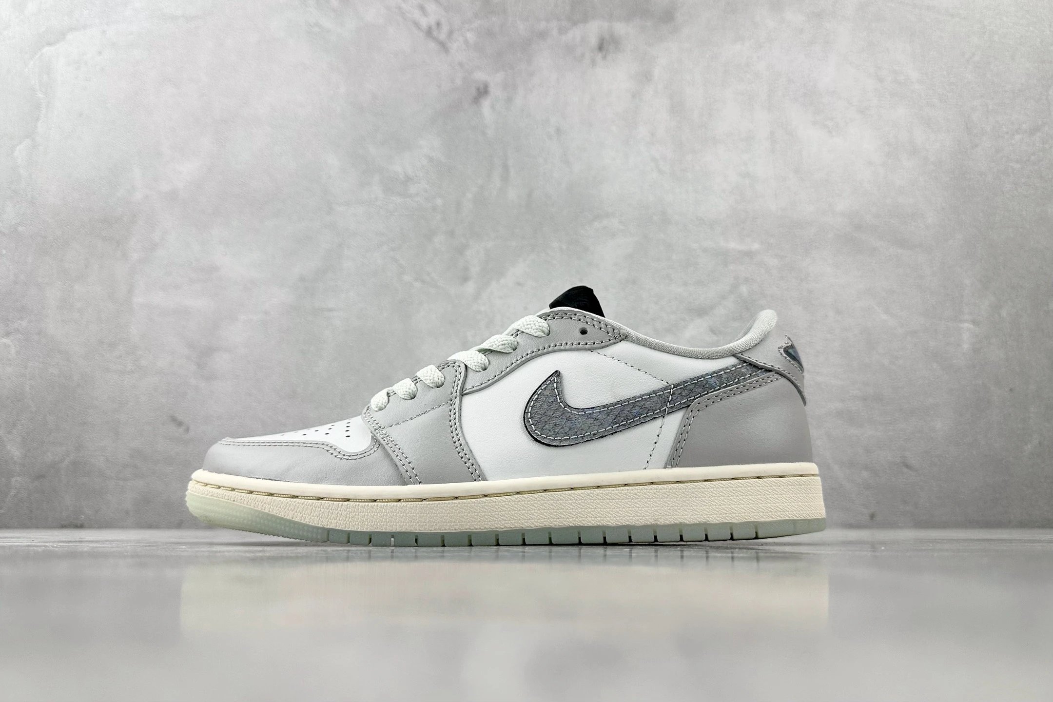 Nike Air jordan Shoes-1