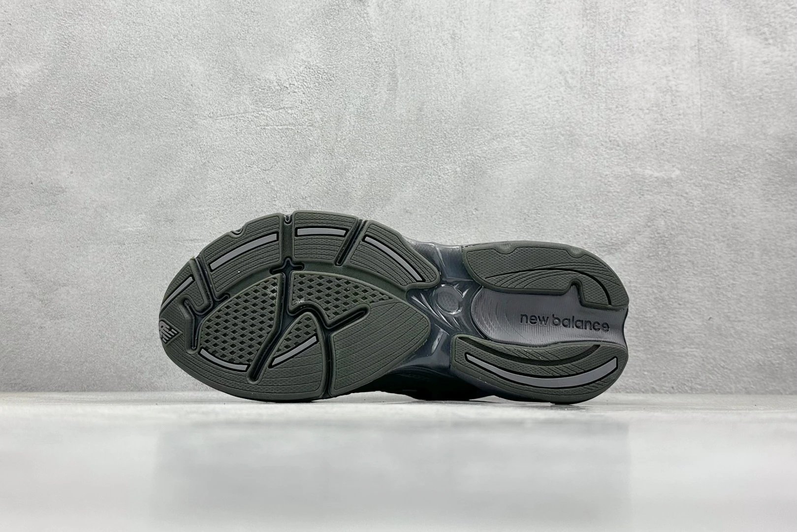 NBalce  2010Shoes