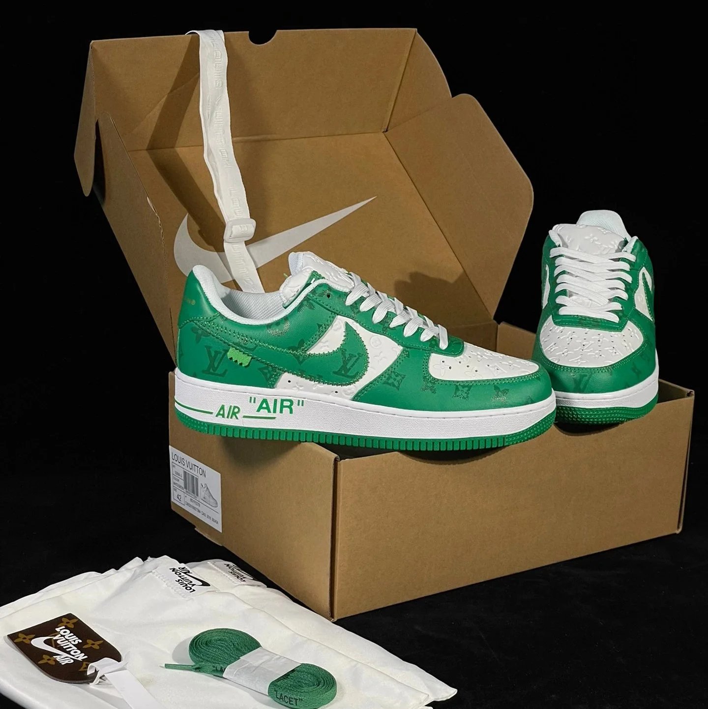 Nike x LOUIS VUITTON o Shoes