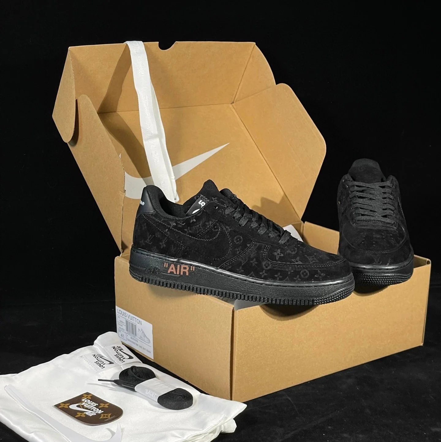 Nike x LOUIS VUITTON o Shoes