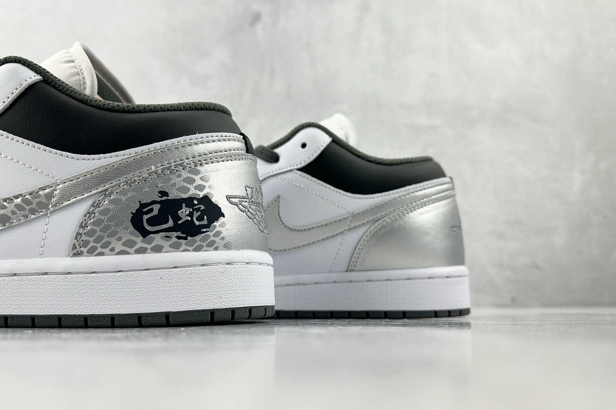 Nike Air jordan Shoes