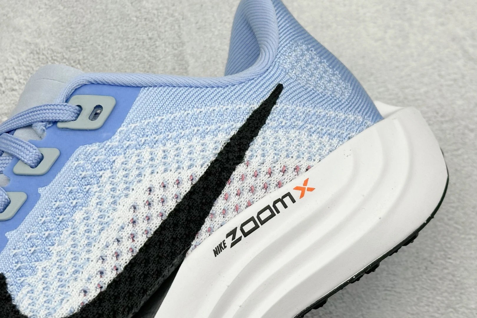 Nike ZoomX Streakfly White / Red Running Shoes - 11