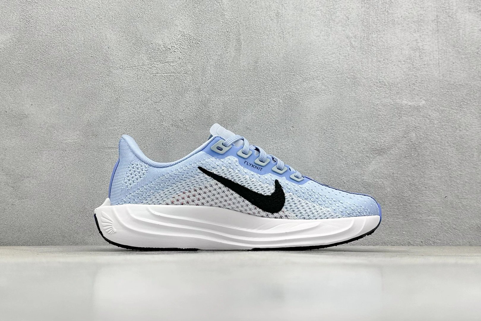 Nike ZoomX Streakfly White / Red Running Shoes - 4