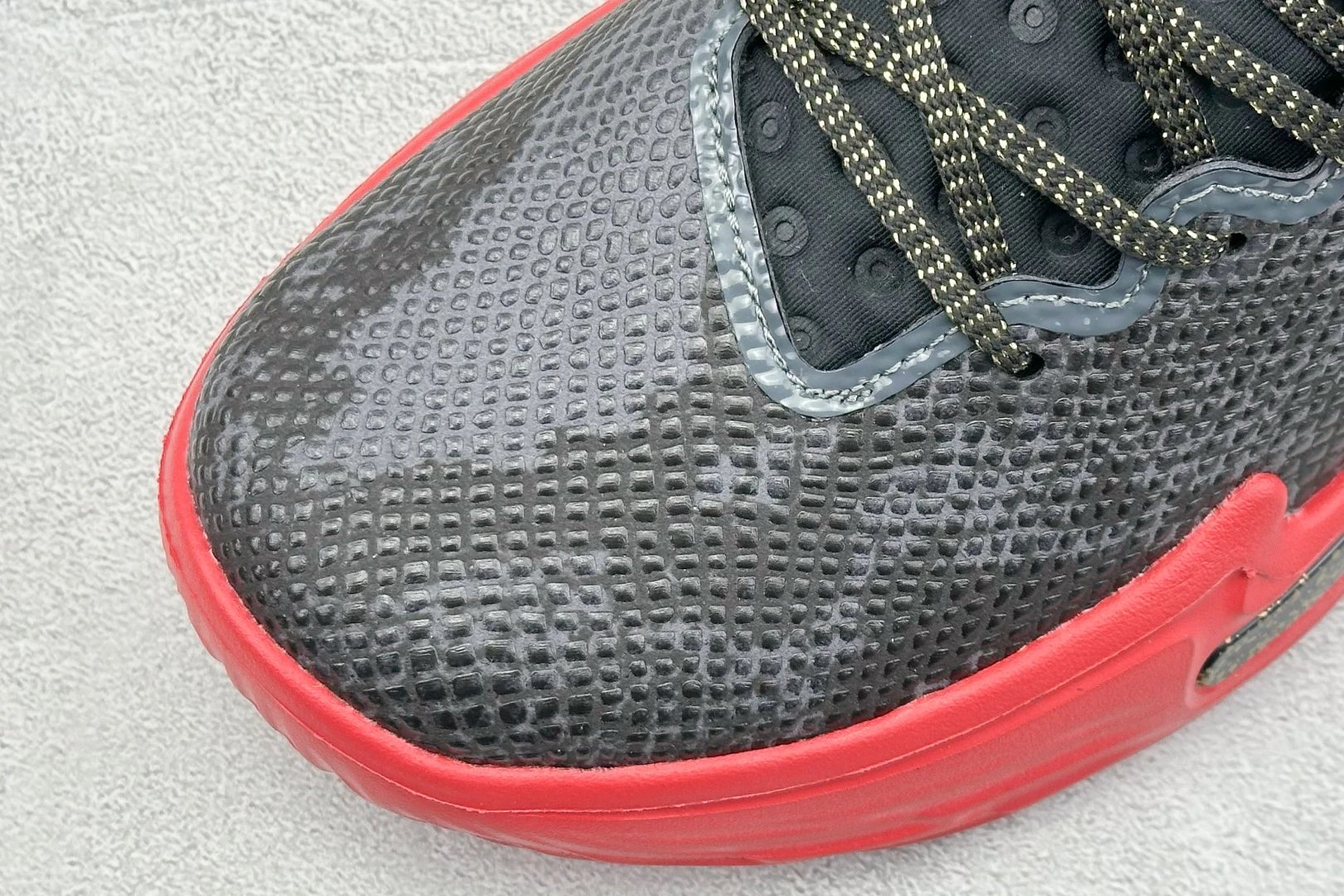 Underar Shoes