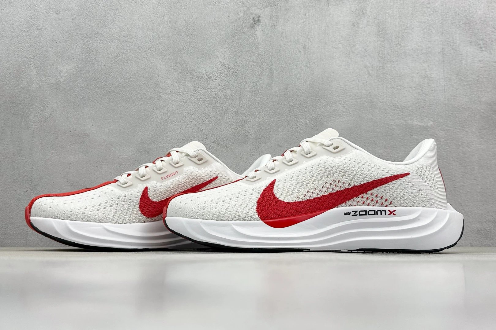 Nike ZoomX Streakfly White / Red Running Shoes - 16