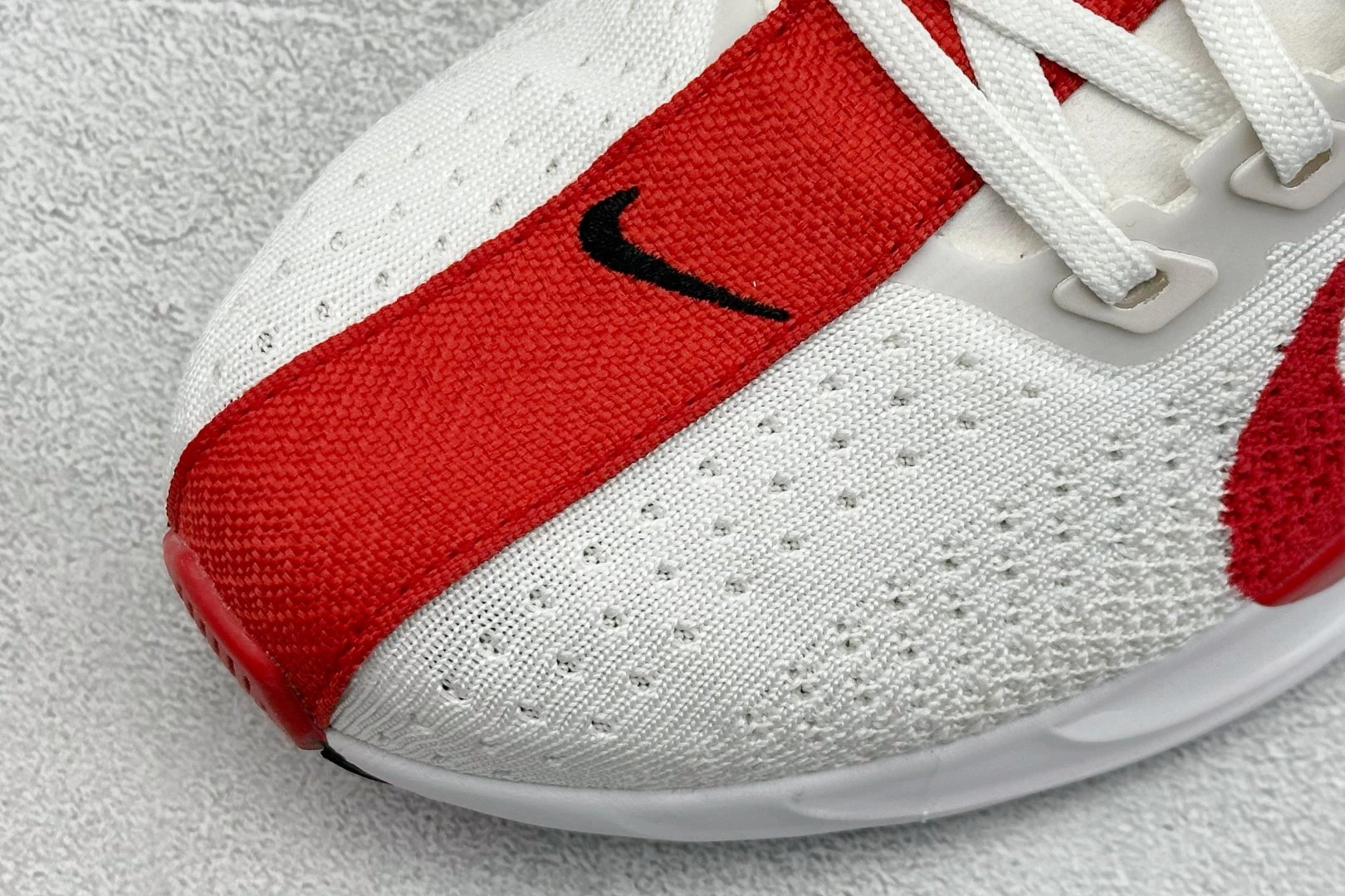 Nike ZoomX Streakfly White / Red Running Shoes - 18