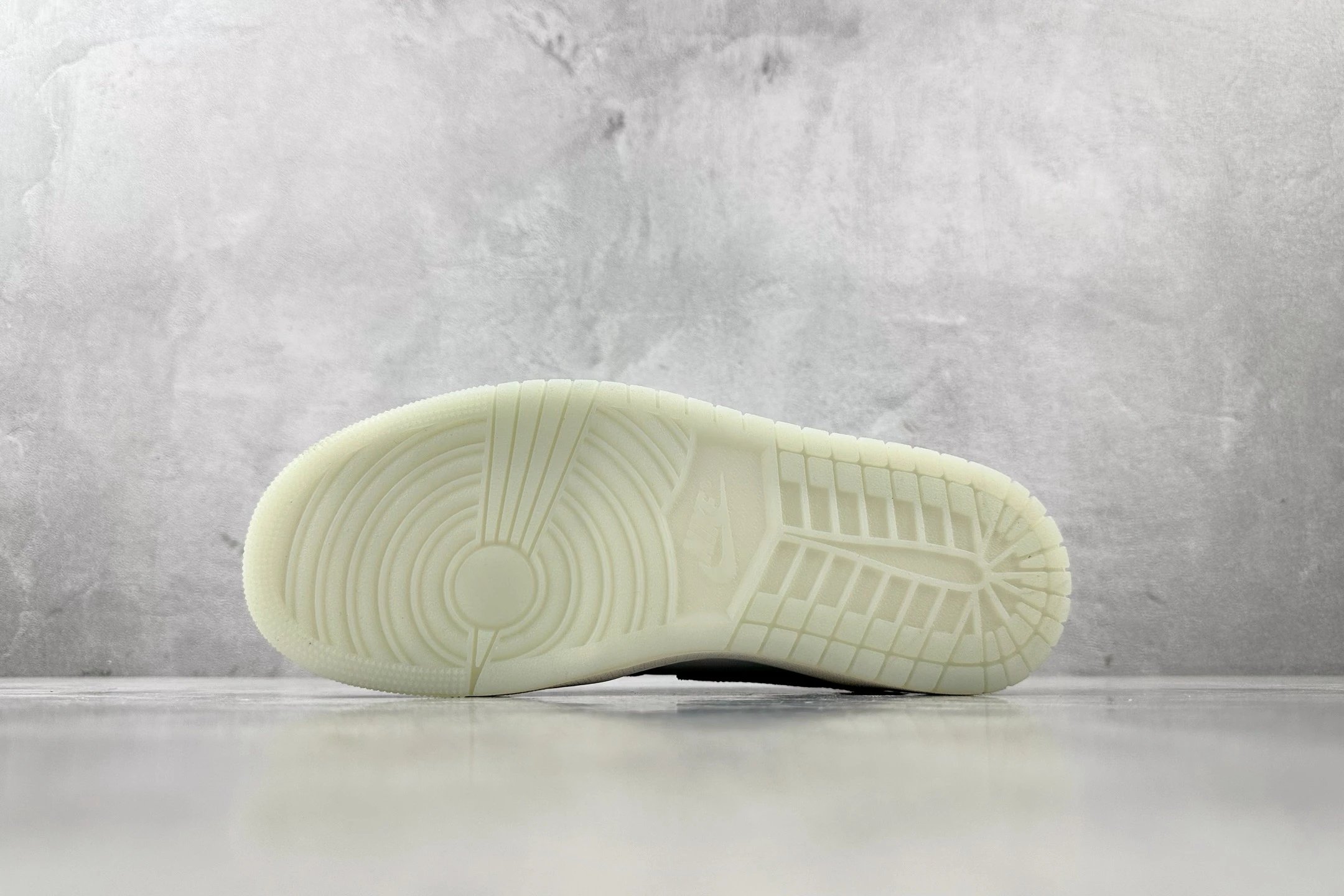 Nike Air jordan Shoes-1