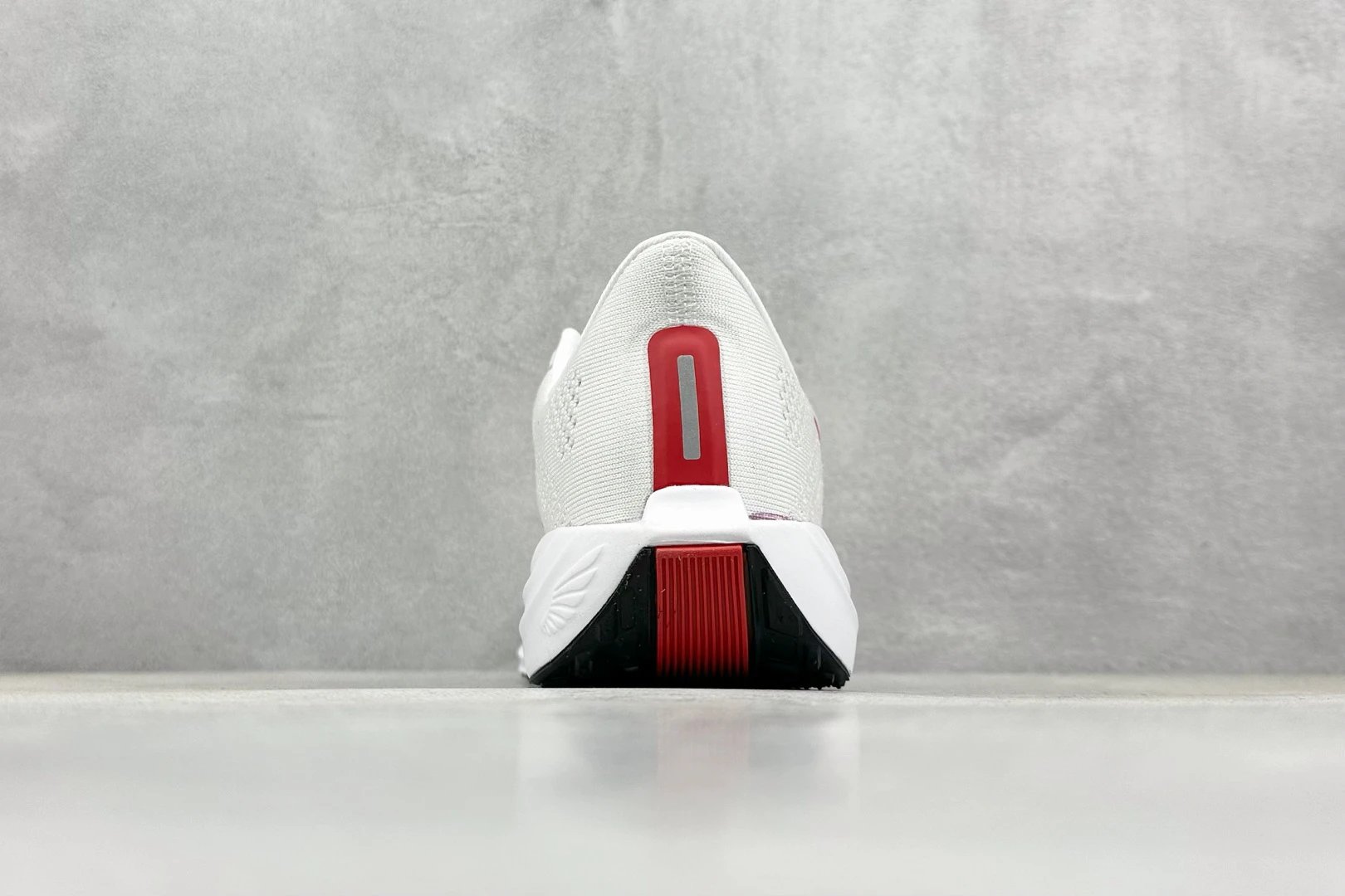 Nike ZoomX Streakfly White / Red Running Shoes - 17