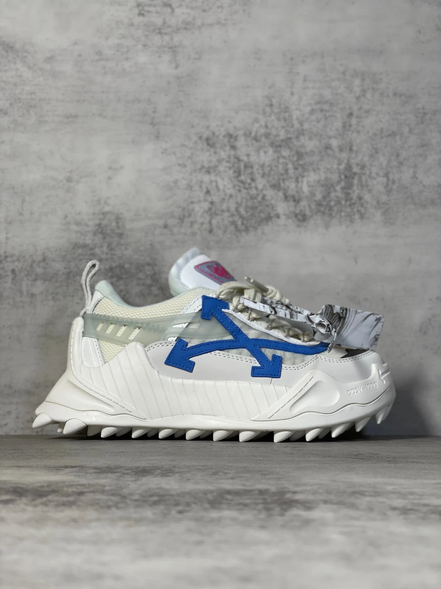 OFF-WHITE C0 Shoes (Excellent)
