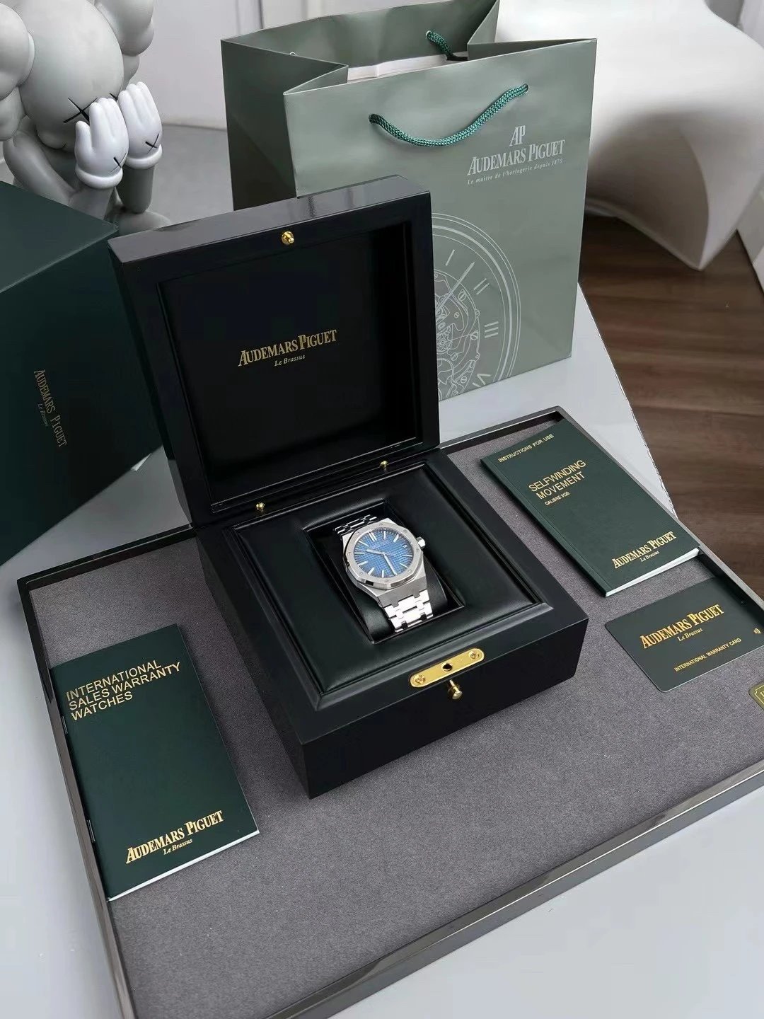 Audemars Piguet Royal Oak 15202ST Blue Tapisserie Dial Steel Watch Watches - 4