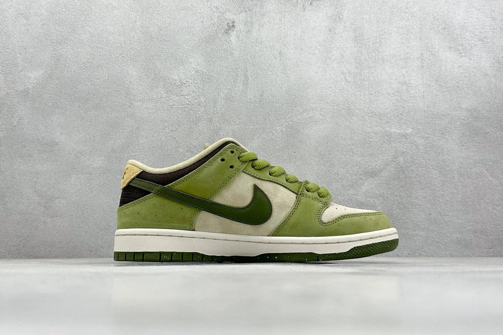 Nike dk x Yu Shoes