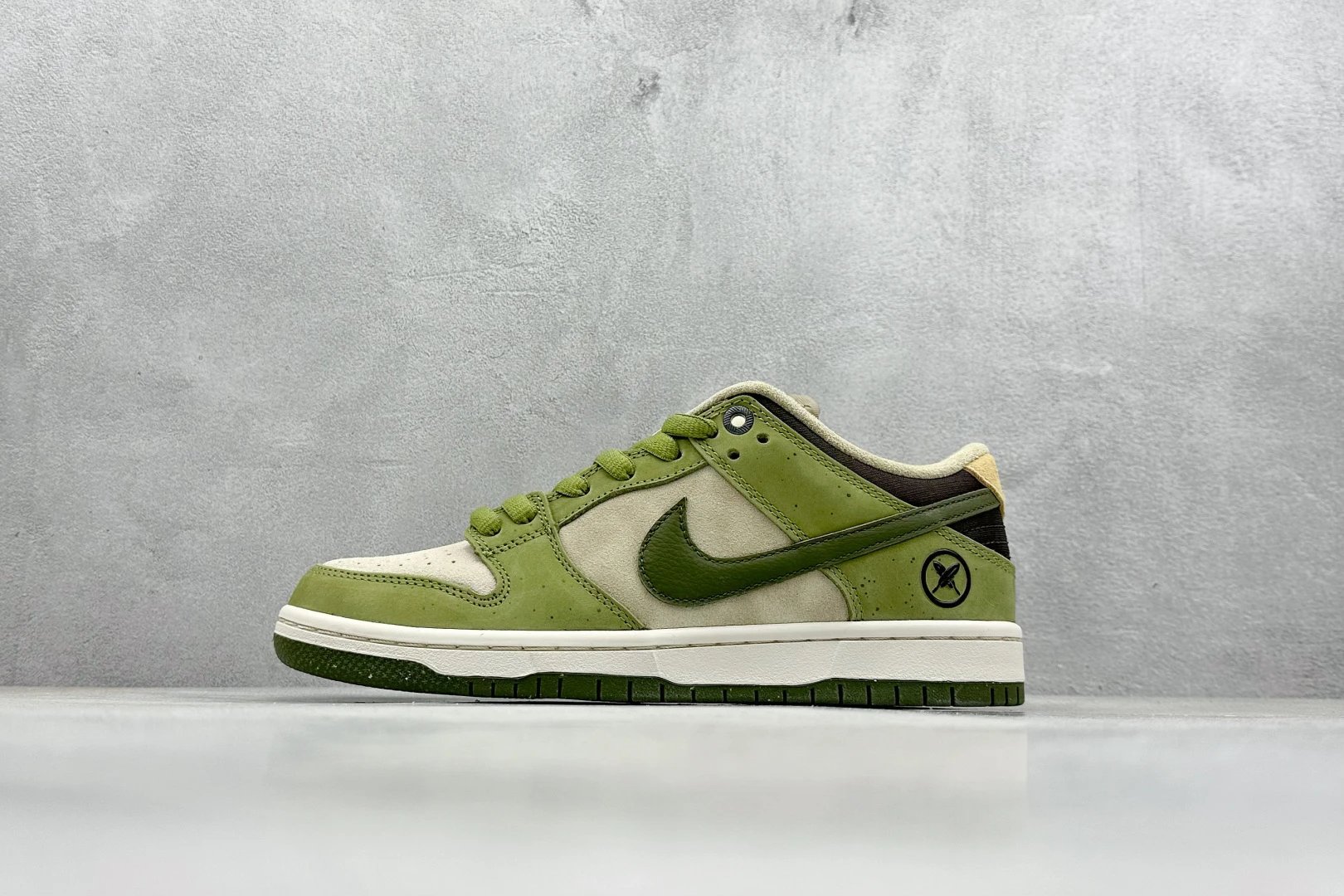 Nike dk x Yu Shoes