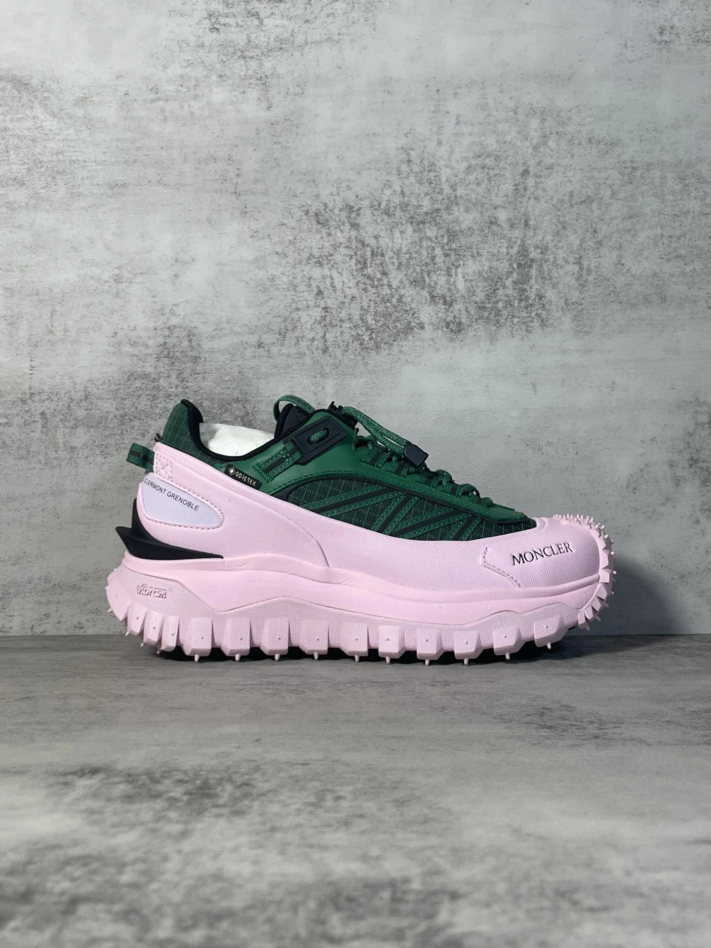 Monclar tra Shoes