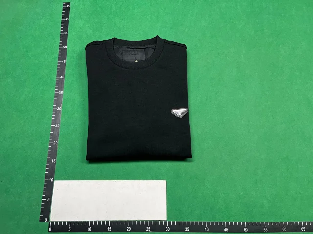 Prada Hoodies & Sweatshirts Crewneck Triangle Logo Sweatshirt product detail image 4