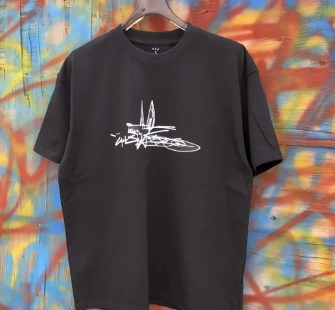 Design Abstract Graphic Black T-Shirt - 1
