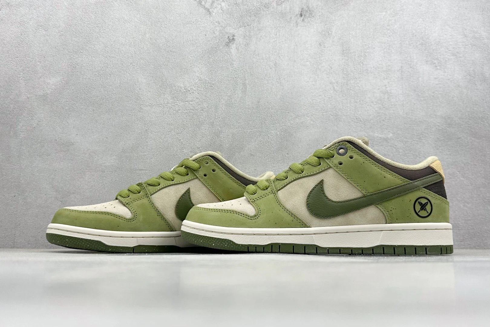 Nike dk x Yu Shoes