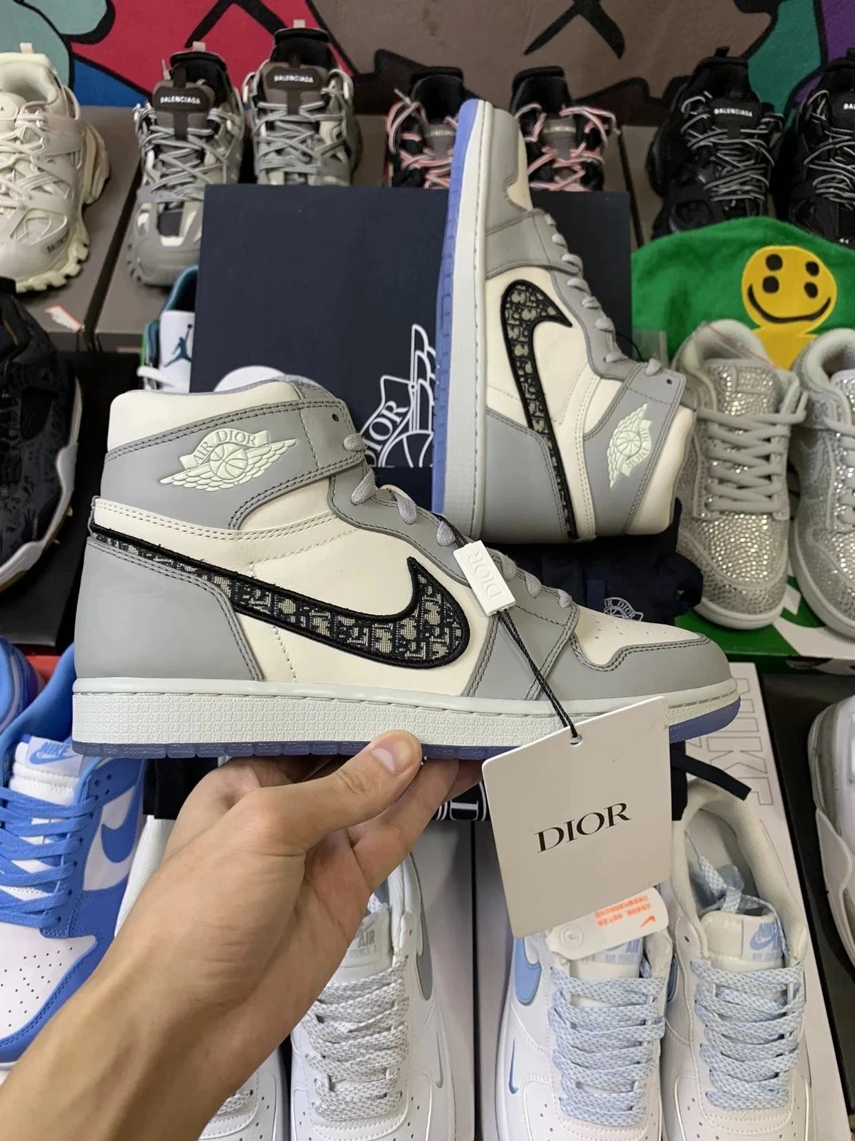 DIOR x Air jordan Shoes (Excellent)