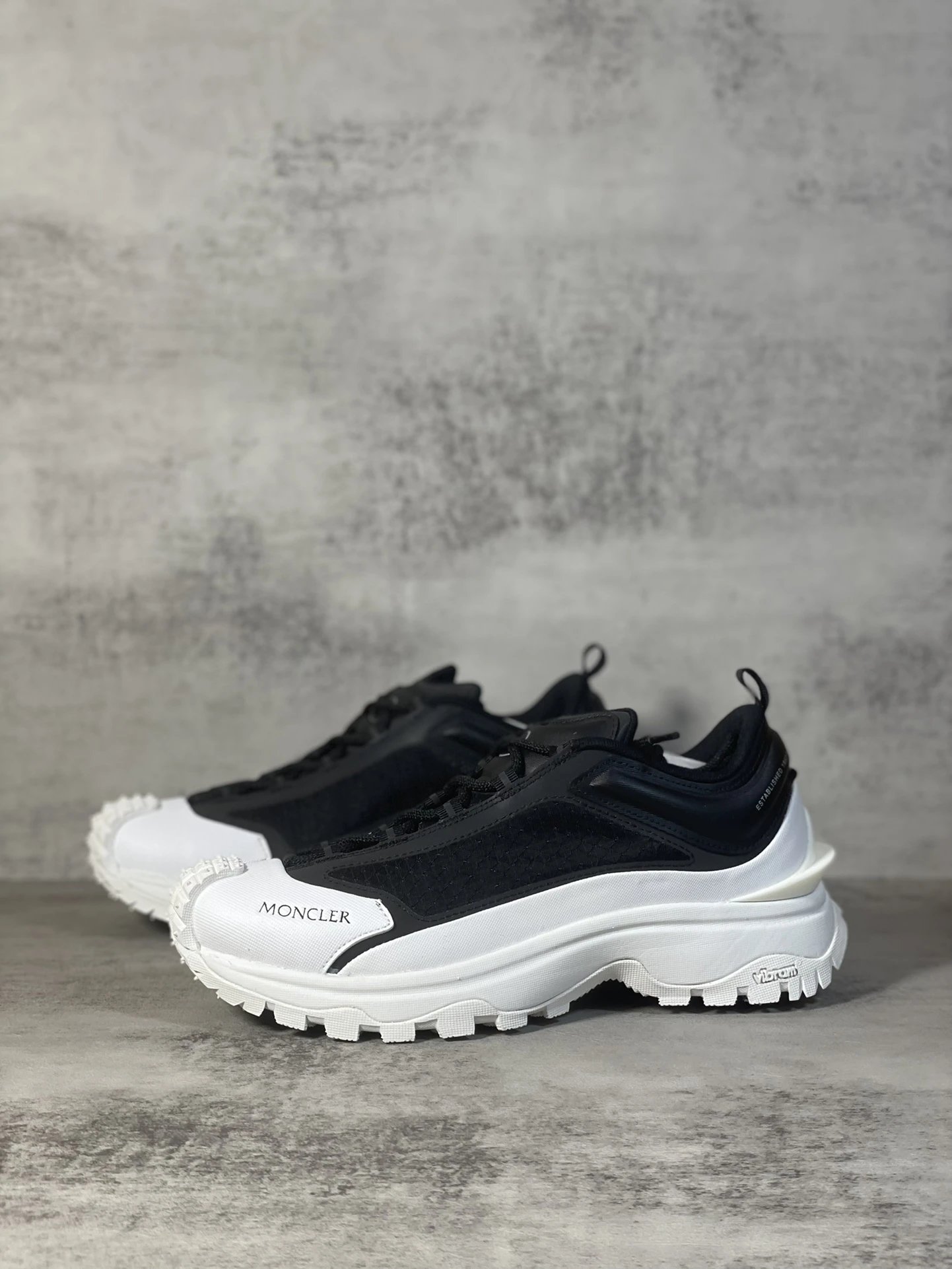 Monclar tral Shoes-1