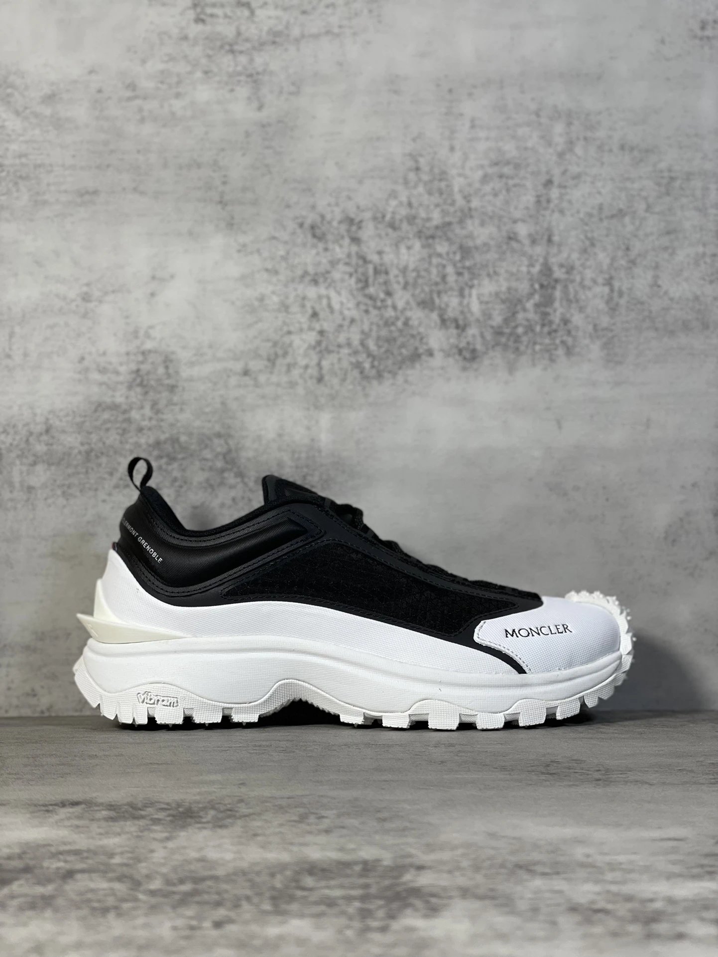 Monclar tral Shoes-1