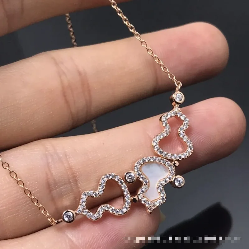 Qeelin  necklace