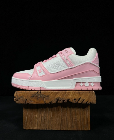 LOUIS VUITTON Trainer Shoes-1