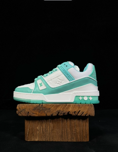 LOUIS VUITTON LV Trainer Shoes