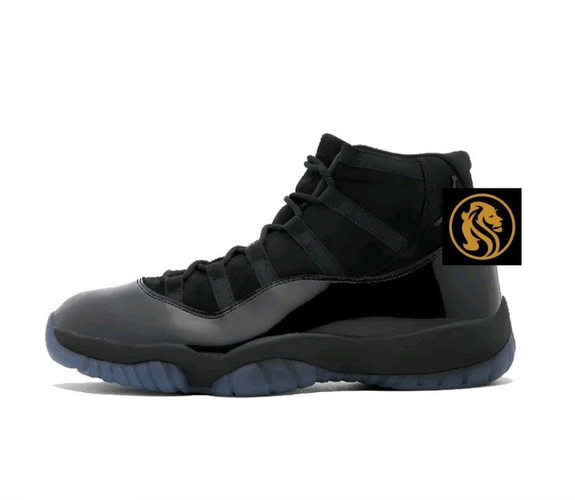 Air jordan 11 retro and gown Shoes