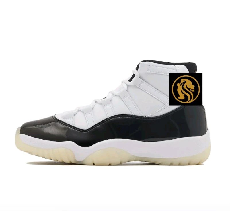 Air jordan 11 retro and gown Shoes