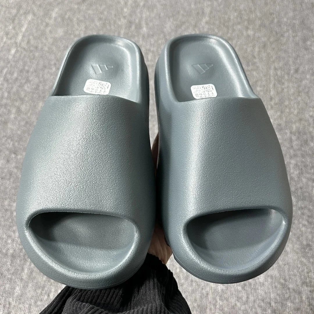 Yezzy slide Shoes