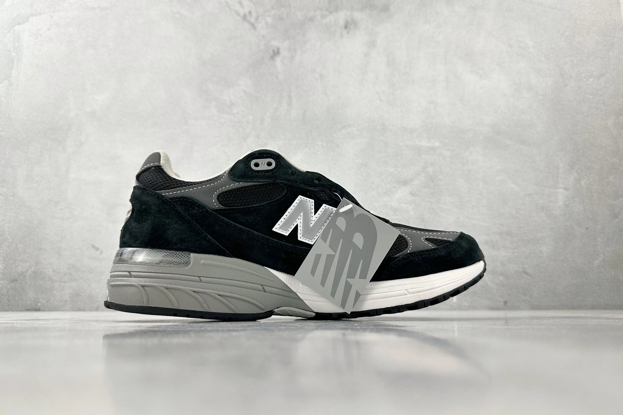 NBalce 993