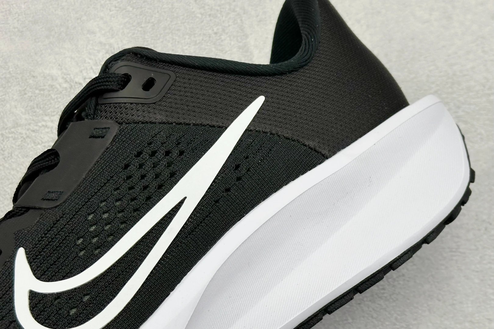 Nike quest Shoes