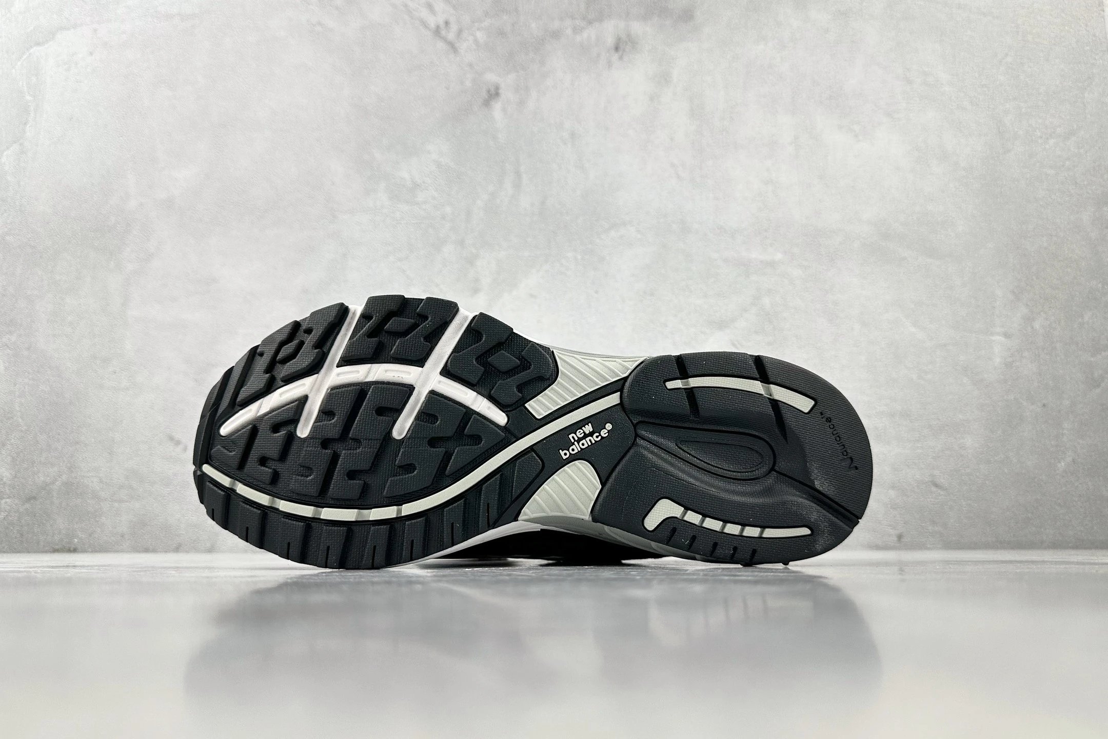 NBalce 993