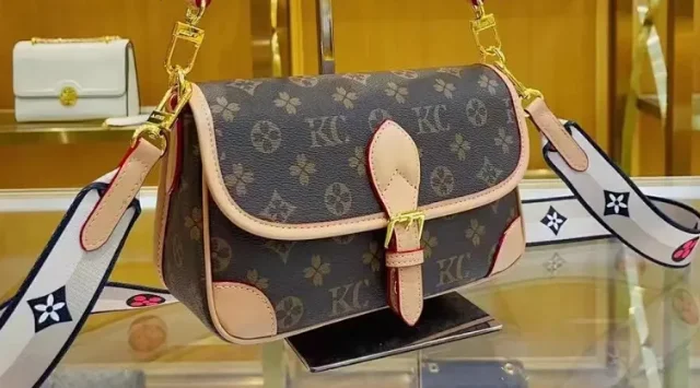 LOUIS VUITTON bag-33 (1 Color )