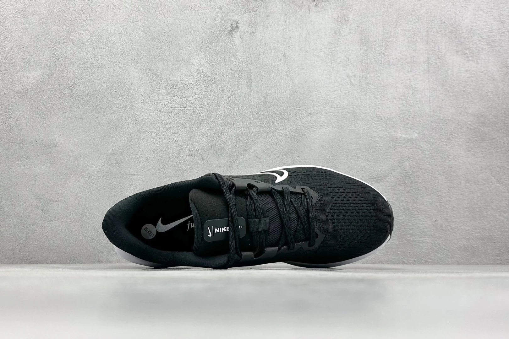 Nike quest Shoes