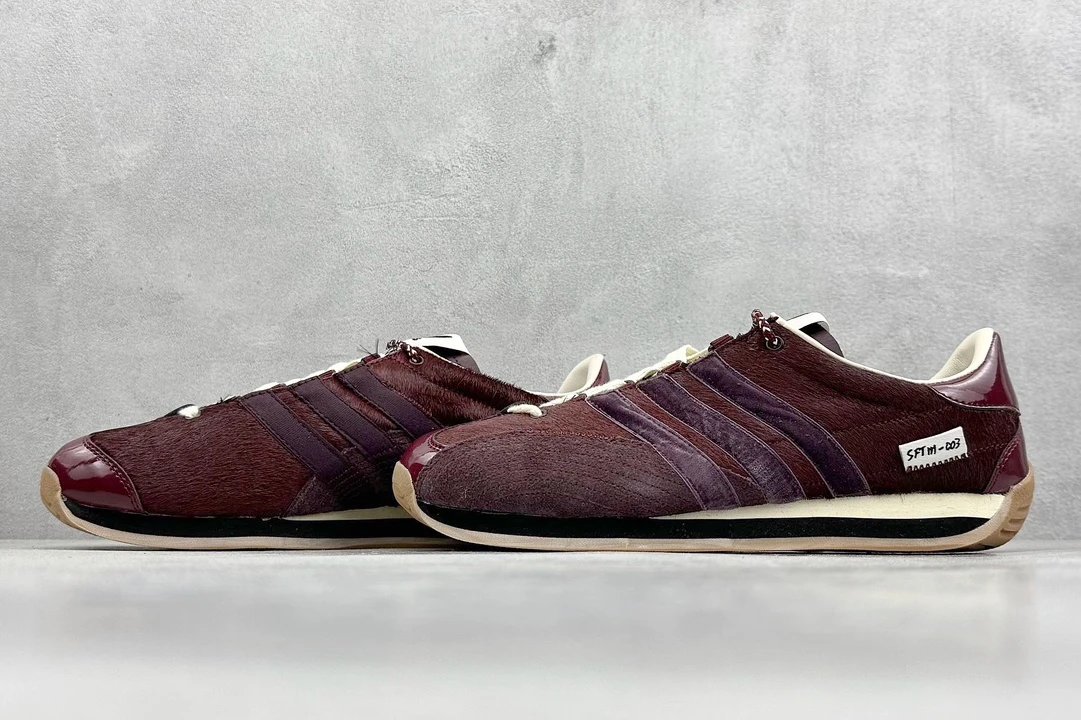 Adidas Country Shoes
