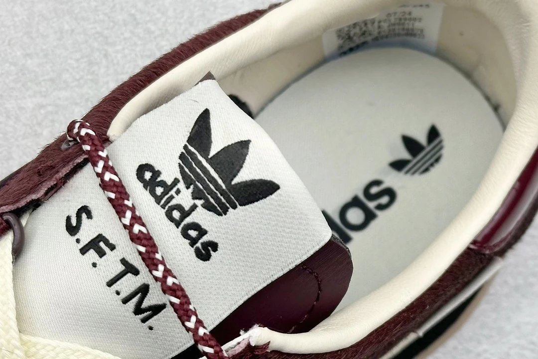 Adidas Country Shoes